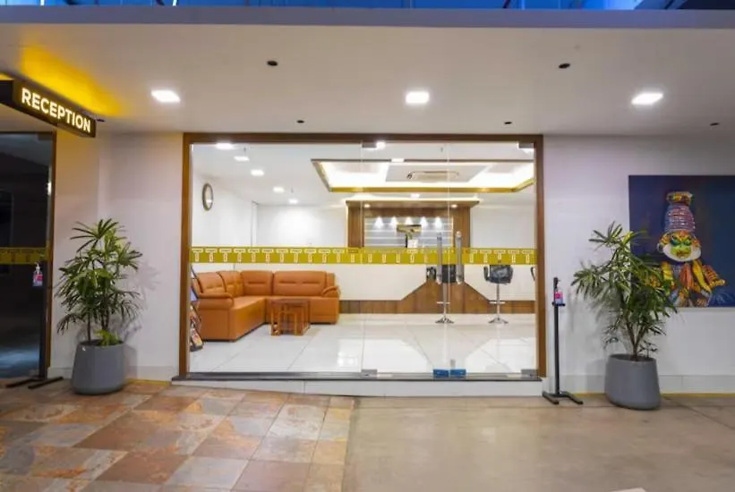 Отель The Terrace Manjeri 3*,  Индия